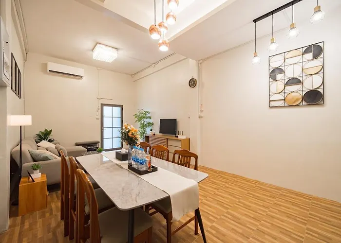 Siam Place - Spacious Family House In 3* Bangkok