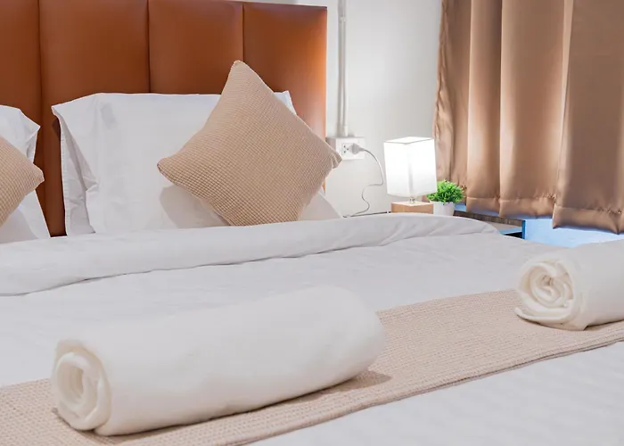 Siam Place - Spacious Family House In Gasthof Bangkok